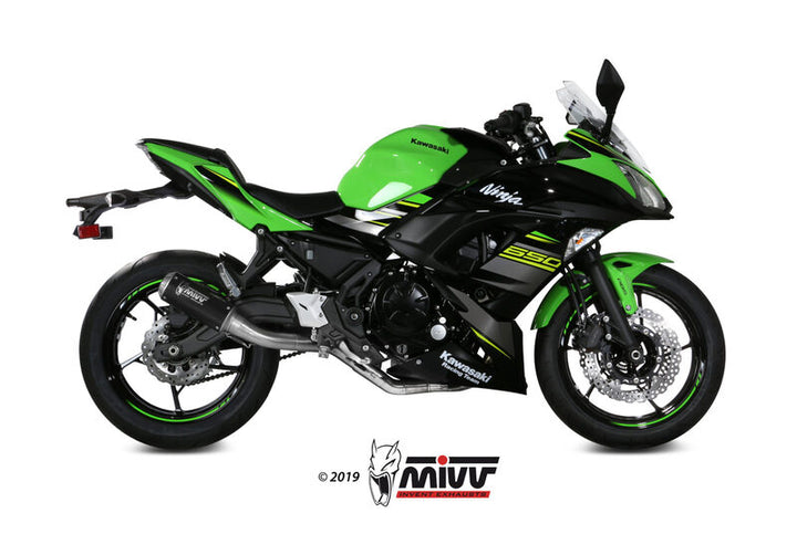 MIVV MK3 Full Exhaust System - Black K.044.SM3B installerat på Kawasaki Ninja 650, sidovy. Högpresterande avgassystem för sportmotorcyklar.