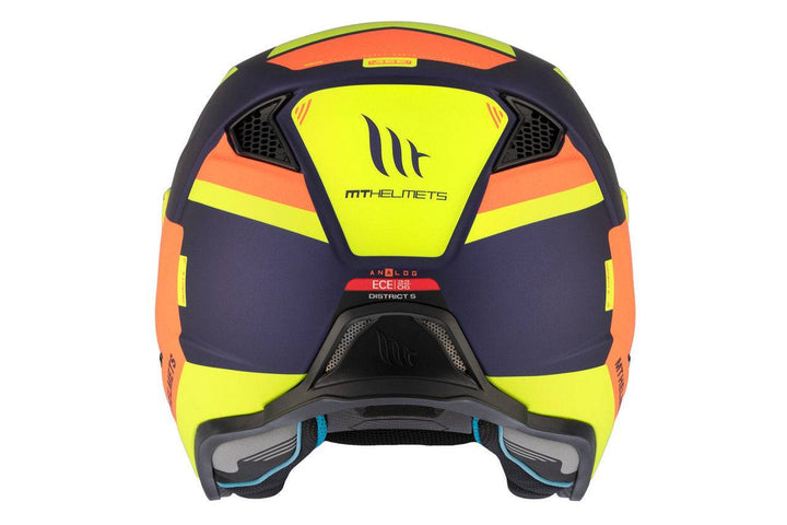 Bakre vy av MT Helmets öppen mc-hjälm District SV med säkerhetscertifiering och stilren design. Idealisk för säker och bekväm motorcykelkörning.