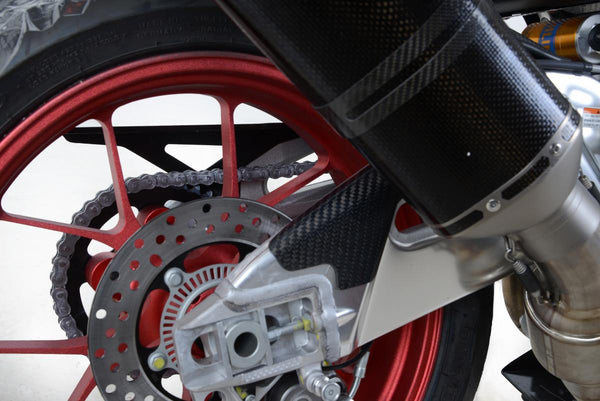 Swingerm Guard z uhlíkových vláken (pravá strana), Aprilia RSV4 RR / RF 15- / RSV4 1100 Factory 19-20 / V4 TUONO [R] 15-