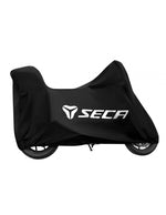 Seca Outdoor Cover Top Case Svart för motorcyklar, svart skyddsöverdrag med Seca-logotyp. Passar olika storlekar från S till 3XL.