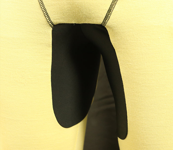 Detaljbild av skyddande panel på Trilobite Dam Kevlar underställsbyxor 2161 Skintec, med förstärkt svart tyg vid grenen.